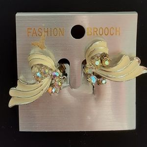 Fashion Brooches